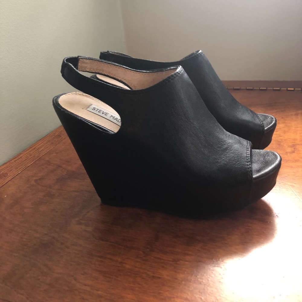 Steve Madden Black slingback wedge sandals